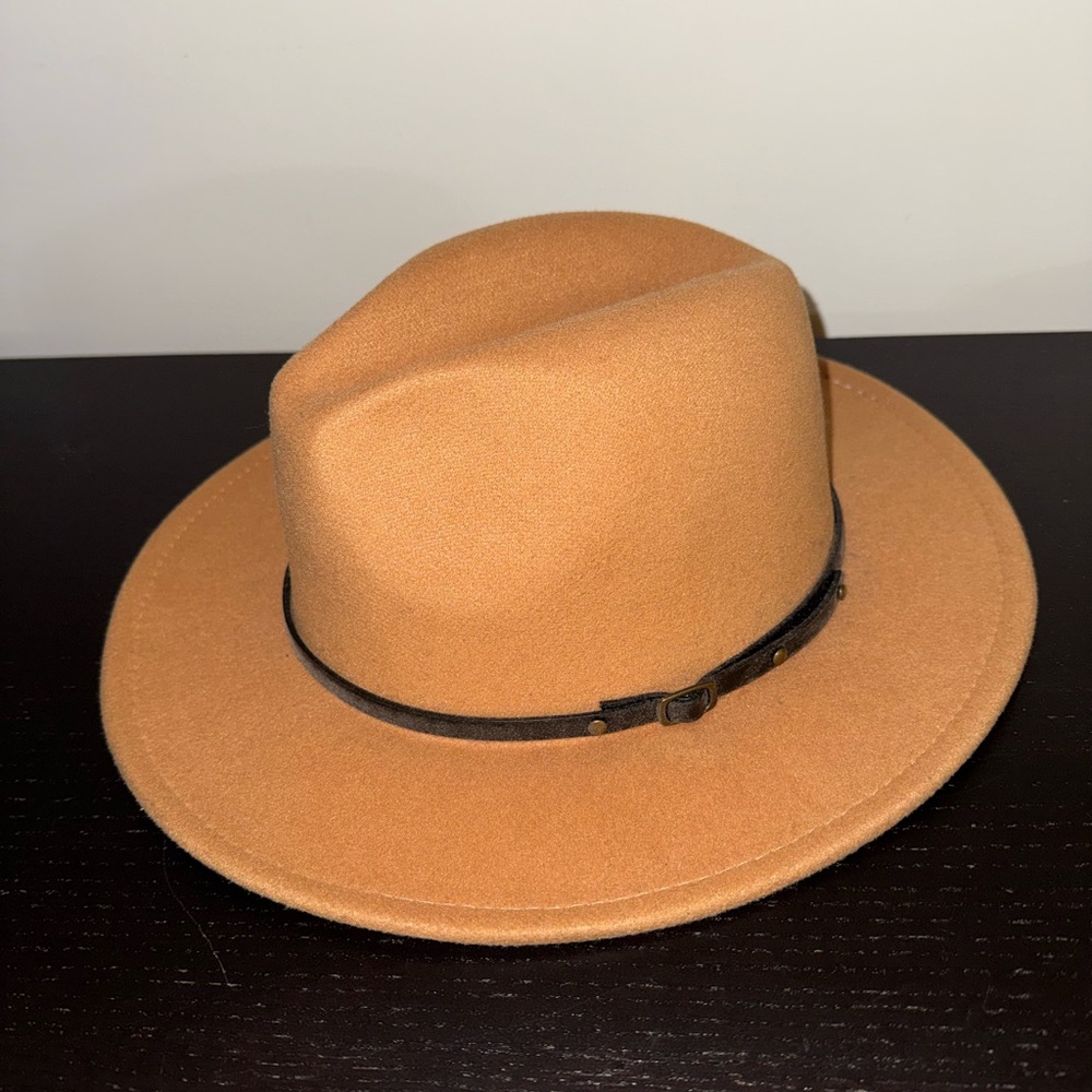 Classic Tan Fedora Hat - Picture 2 of 5